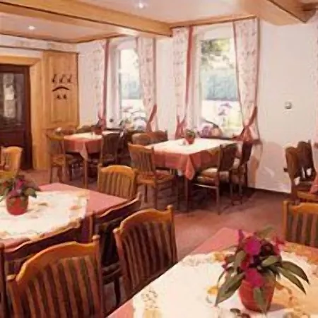 Stoessels 3* אלטנמדינגן